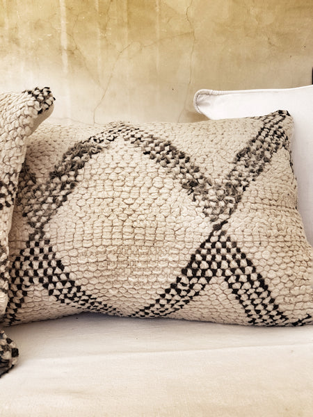 beni ouarain pillow