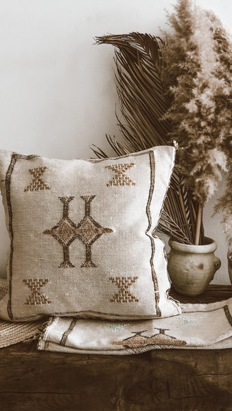 White cactus silk pillow