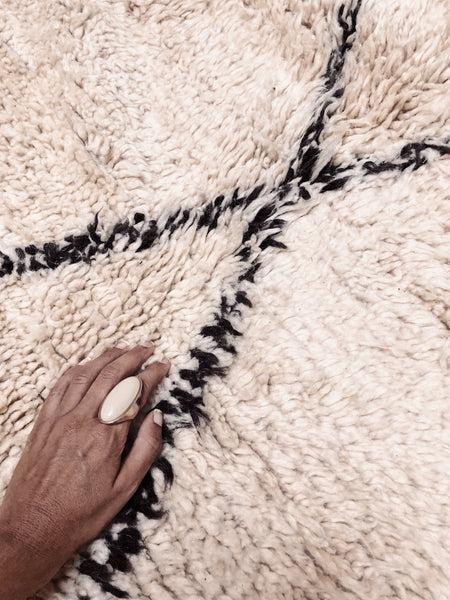 pre-sale beni ouarain rug maktub