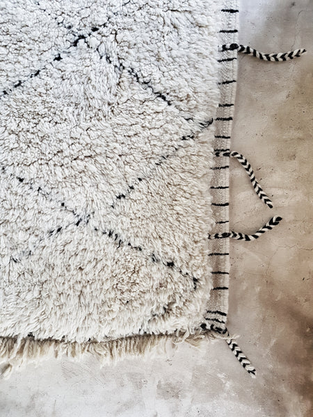 beni ouarain rug assis 240x150 cm